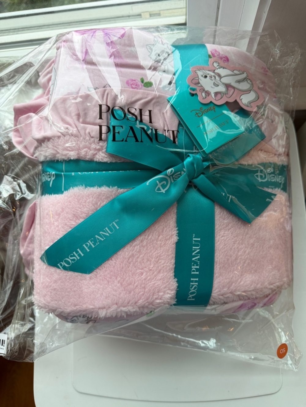 Posh Peanut Pink Disney Marie Plush Blanket Patoo - Picture 3 of 3